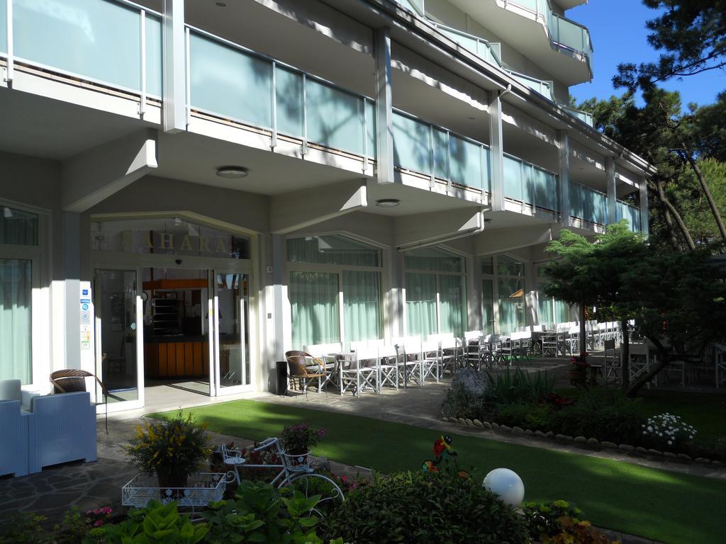 Hotel Sahara Milano Marittima Extérieur photo