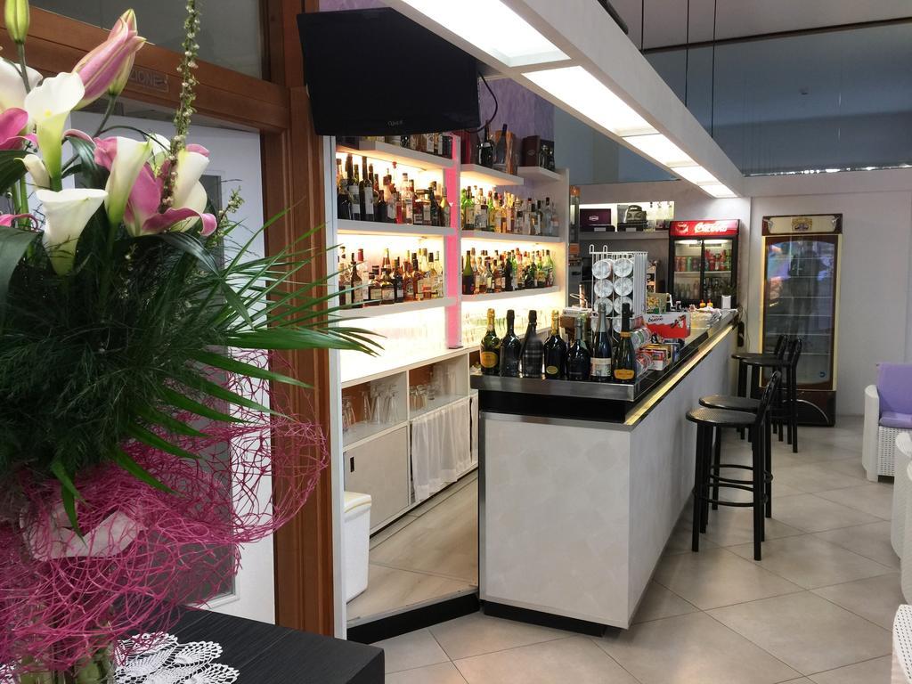 Hotel Sahara Milano Marittima Extérieur photo