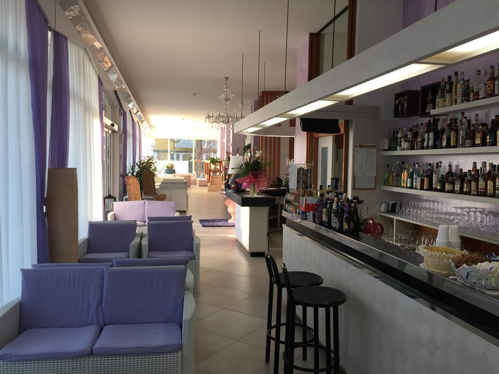 Hotel Sahara Milano Marittima Extérieur photo