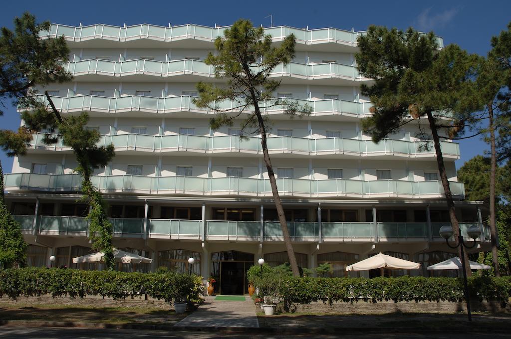 Hotel Sahara Milano Marittima Extérieur photo