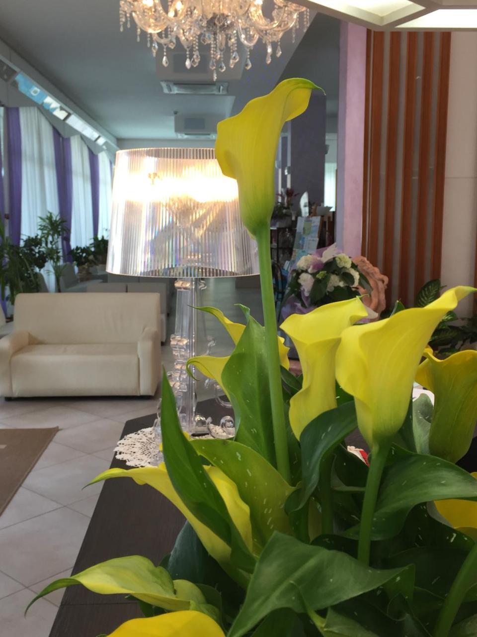 Hotel Sahara Milano Marittima Extérieur photo
